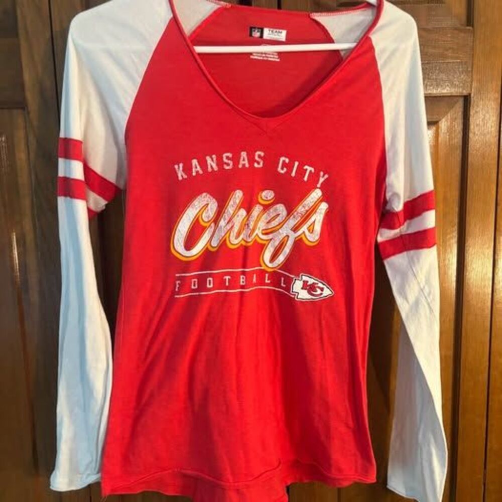 NFL Team Apparel Kansas City Chiefs Womens Medium Long Sleeve Shirt